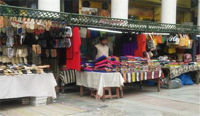 दिल्ली हाट में बिहार उत्सव के अंतिम दिन उमड़ी भीड़