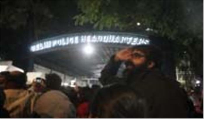 रिजवी की हत्या करने की योजना बना रहे डी कंपनी के तीन गुर्गों  को किया गिरफ्तार