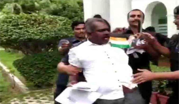 केरल हाउस में मानसिक रूप से बीमार व्यक्ति ने की  केरल हाउस में जबरन घुसने की कोशिश 