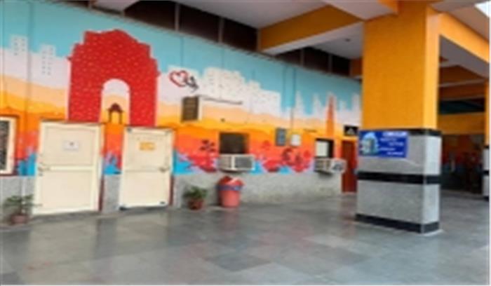 दिल्ली के निजामुद्दीन रेलवे स्टेशन पर तैनात कर्मचारी कोरोना पॉजिटिव