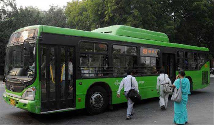 ‘महिला शक्ति’ के लिए आज से डीटीसी और कलस्टर बसों में मुफ्त यात्रा