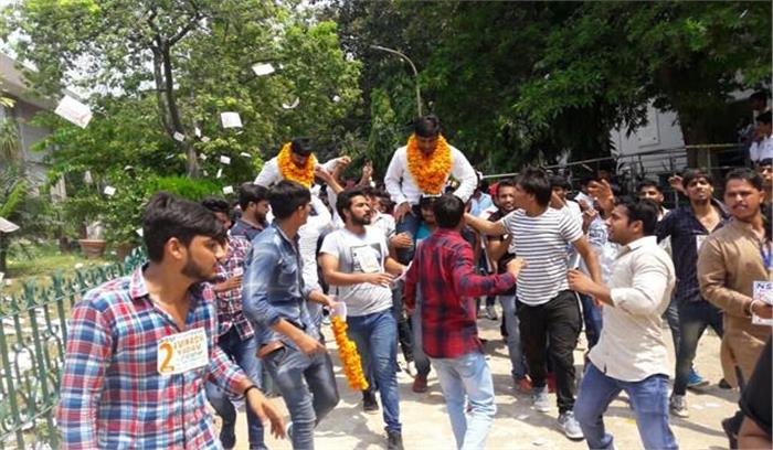 डूसू चुनाव :शीर्ष तीन पदों पर एनएसयूआई की जीत