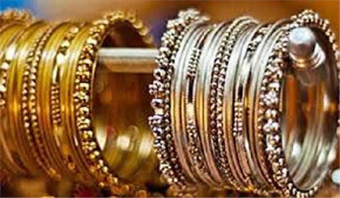 दिल्ली सर्राफा बाजार में सोने और चांदी में तेजी दिल्ली सर्राफा बाजार में सोने और चांदी में तेजी