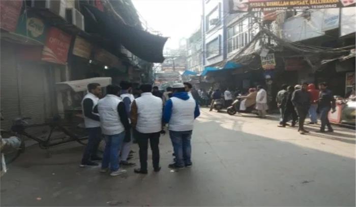 दिल्ली बस्तियों में भी ध्रुवीकरण के बजाय काम का चला सिक्का