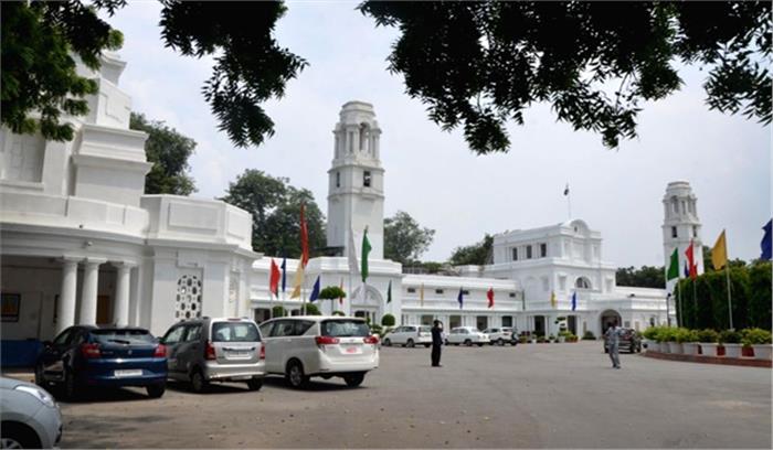 दिल्ली चुनाव में मतदाताओं की पहली प्राथमिकता विकास का मुद्दा : सर्वेक्षण दिल्ली चुनाव में मतदाताओं की पहली प्राथमिकता विकास का मुद्दा : सर्वेक्षण