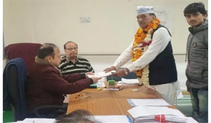 दिल्ली चुनाव में 164 उम्मीदवार करोड़पति