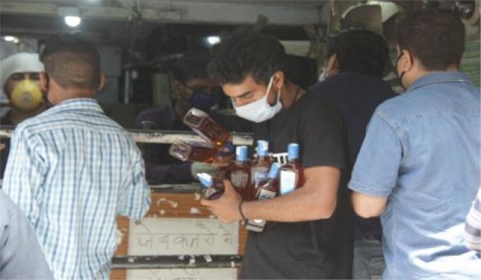 दिल्ली सरकार को 30 मई तक शराब बिक्री से 235 करोड़ रुपये मिले