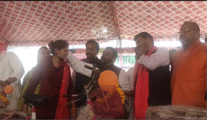 दिल्ली हिंसा देश को बदनाम करने की साजिश : मौर्य