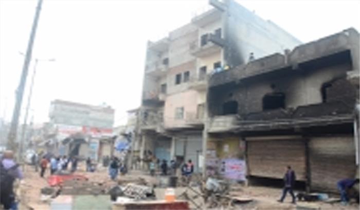 दिल्ली हिंसा : मृतकों के परिजनों को 10-10 लाख रुपये देगी केजरीवाल सरकार