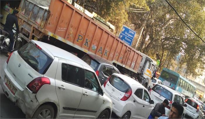 उत्तर पूर्वी दिल्ली से कब हटेगा अतिक्रमण! उत्तर पूर्वी दिल्ली से कब हटेगा अतिक्रमण!