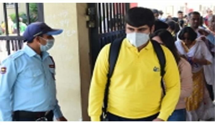 कोविड-19 : भारत में संक्रमित लोगों की संख्या 43 हुई कोविड-19 : भारत में संक्रमित लोगों की संख्या 43 हुई