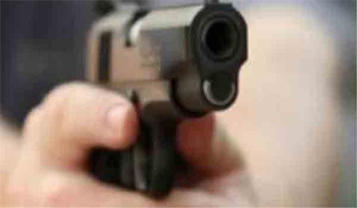 दिल्ली: शादी के दौरान गोली लगने से दुल्हन घायल