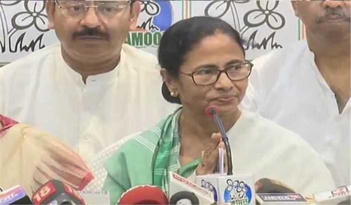 लोकसभा चुनाव 2019: ममता ने किया उम्मीदवारों के नामों का एलान, टीएमसी में 40.5% महिला उम्मिदवार