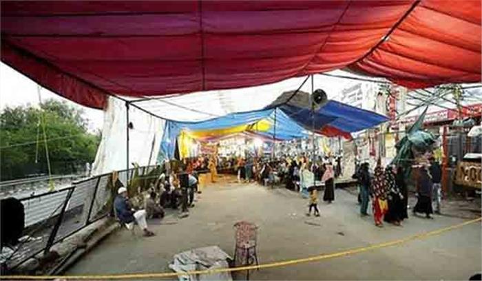 शाहीनबाग में देर रात प्रदर्शनकरियों के दो गुटों में हुई झड़प