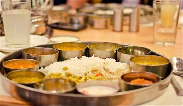 पुलिस जवानों को भोजन के लिए अभी भी तीन रुपए