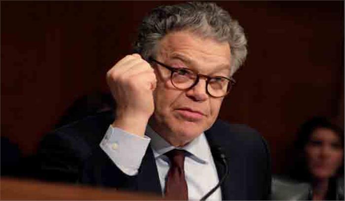 यौन उत्पीड़न मामले में डेमोक्रेट सीनेटर एल फ्रैंकन ने दिया इस्तीफा