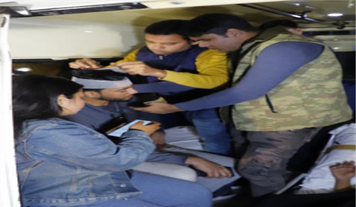 प्रदर्शन में शामिल जेएनयू के कई छात्र हुए जख्मी प्रदर्शन में शामिल जेएनयू के कई छात्र हुए जख्मी