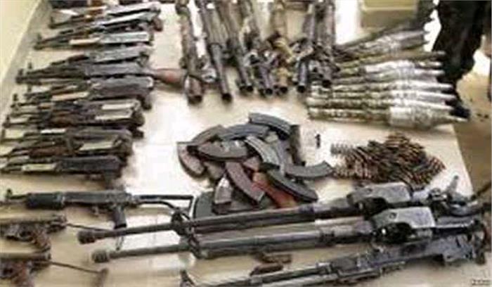 डेरा अनुयायी से एक बोरी असलाह बरामद