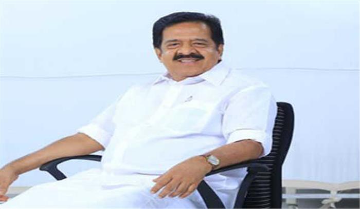 देश चाहता है, राहुल कांग्रेस अध्यक्ष बने : चेन्निथला