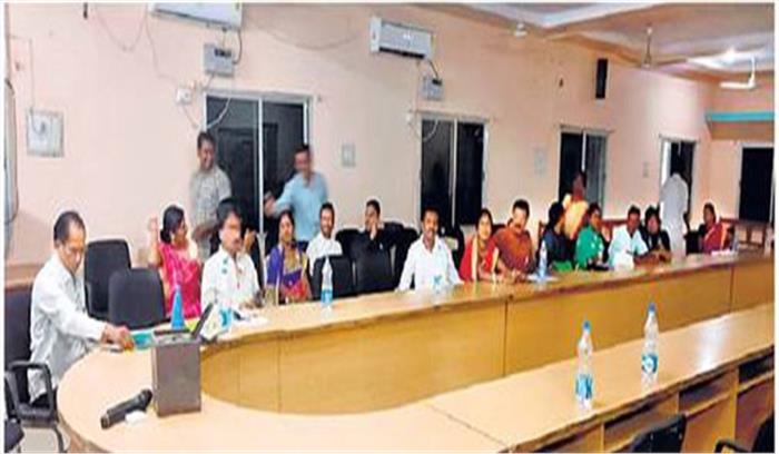 धमतरी में भाजपा को बड़ा झटका, जनपद अध्यक्ष के खिलाफ अविश्वास प्रस्ताव पास