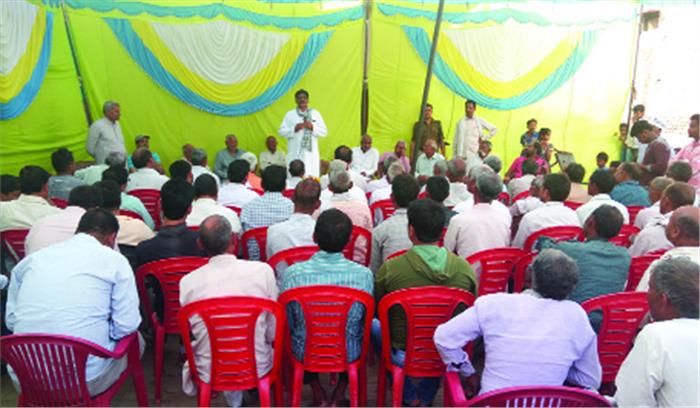 जनसंवाद कार्यक्रम के तहत विधायक ने सुनी समस्याएं