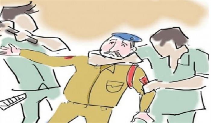 डायल 112 में तैनात आरक्षक के साथ मारपीट 