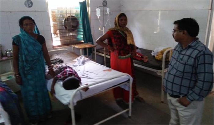 डायरिया प्रभावित मोहतरा का कलेक्टरने किया दौरा, स्थिति नियंत्रण में