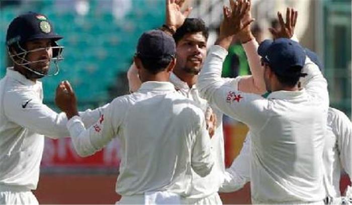 गॉल टेस्ट: श्रीलंका हार की ओर लंच तक गंवाए 85 रनों पर दो विकेट