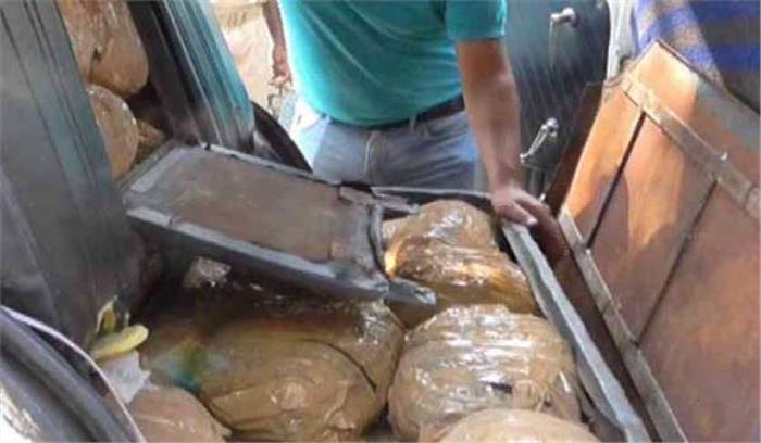 मध्यप्रदेश: दो कारों से एक क्विंटल गांजा बरामद