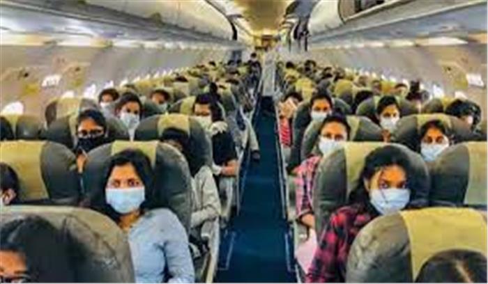 विमान में बीच की सीट रखनी होगी खाली, यात्रियों को पानी देने पर भी रोक