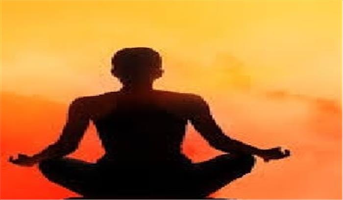 बर्खास्त पीटीआई ने ‘काले दिवस‘ के रूप में मनाया योग दिवस