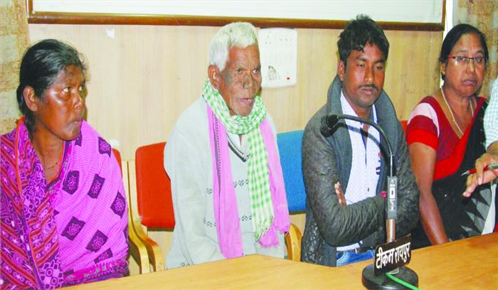 वन अधिकारी संजय रौतिया पर संगीन आरोप