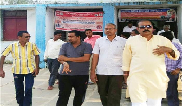 जिला कांग्रेस कमेटी बालोद के अध्यक्ष ने प्राथमिक स्वास्थ्य केंद्र का किया निरीक्षण