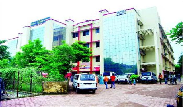 जिला अस्पताल में दवाओं का स्टॉक खत्म