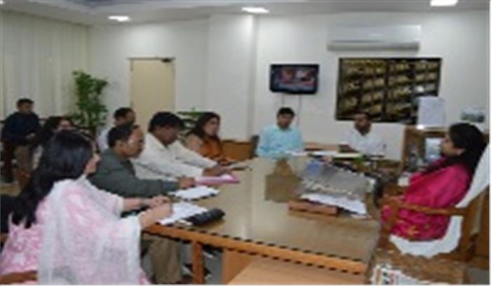 जिलाधिकारी का निर्देश : कूड़ा कचरे का निस्तारण कर उसका उपयोग रिसाइकिल करके किया जाए जिलाधिकारी का निर्देश : कूड़ा कचरे का निस्तारण कर उसका उपयोग रिसाइकिल करके किया जाए