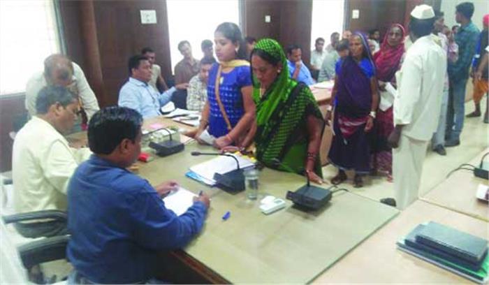 जनदर्शन में 138 आवेदन प्राप्त