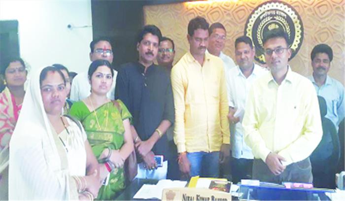 अब जिपं सदस्यों ने की तालाबंदी की चेतावनी