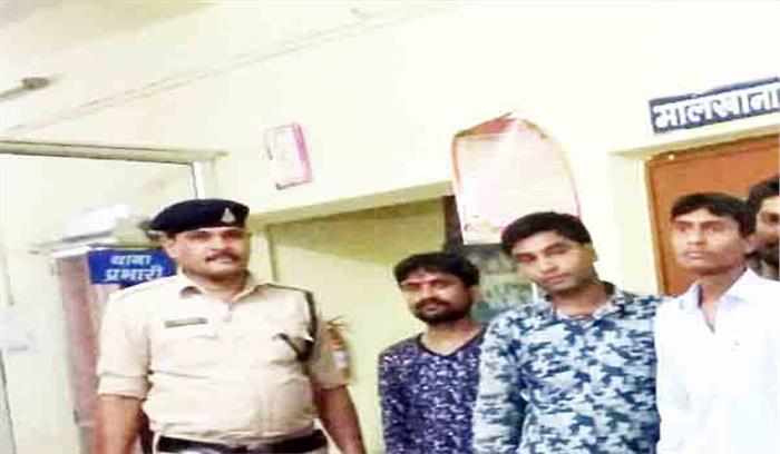 जुआ खेलते 5 गिरफ्तार 