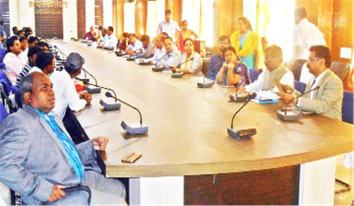 मत डालने से पहले मतदाता अपनी पहचान सुनिश्चित करें