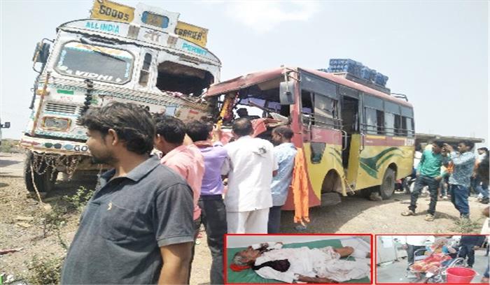 माजदा व मोटरसाइकिल में भिड़ंत एक की मौत, दूसरा घायल