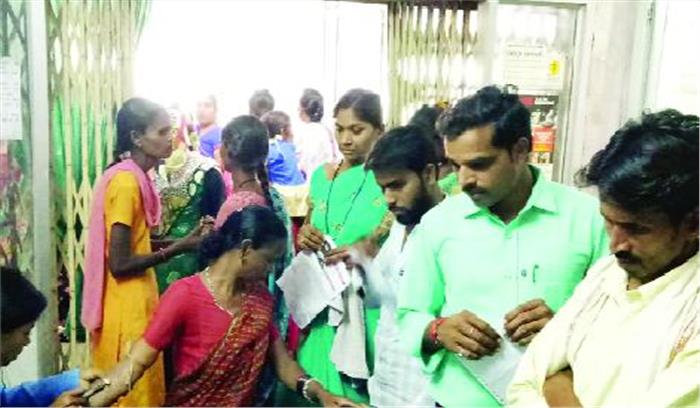 महिला की नसबंदी, 3 सप्ताह नहीं सूखा घाव