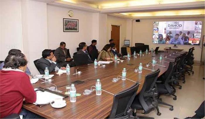 जिलों के विकास को गति देने की जरुरत : प्रभु