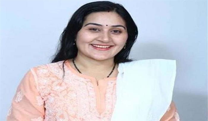 डॉली शर्मा गाजियाबाद से कांग्रेस उम्मीदवार