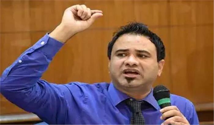 डॉ. कफील को किसी भी मामले में नहीं मिली क्लीनचिट : प्रमुख सचिव डॉ. कफील को किसी भी मामले में नहीं मिली क्लीनचिट : प्रमुख सचिव