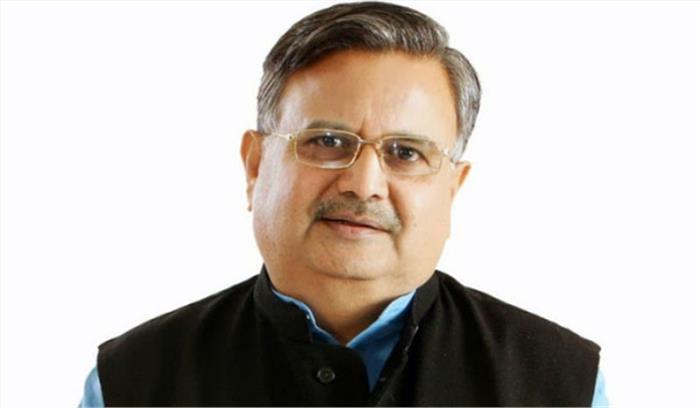 डॉ. रमन सिंह ने ली वीडियो कॉलिंग से स्वच्छता दूत की सेहत की जानकारी 