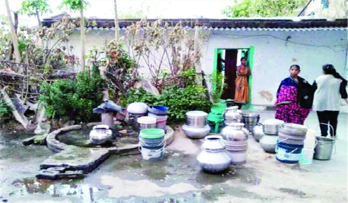 सिंचाई कालोनी में पानी के लिए हाहाकार