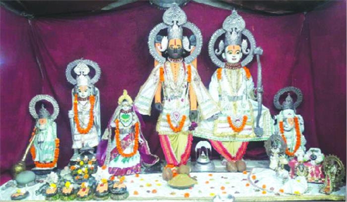 दूधाधारी मंदिर में नृसिंह जंयती पर विशेष अभिषेक