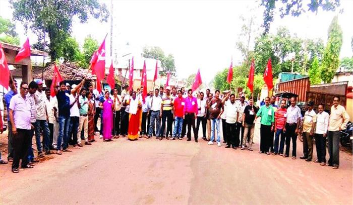 सेल के 3 इकाईयों के निजीकरण के खिलाफ सीटू ने किया प्रदर्शन