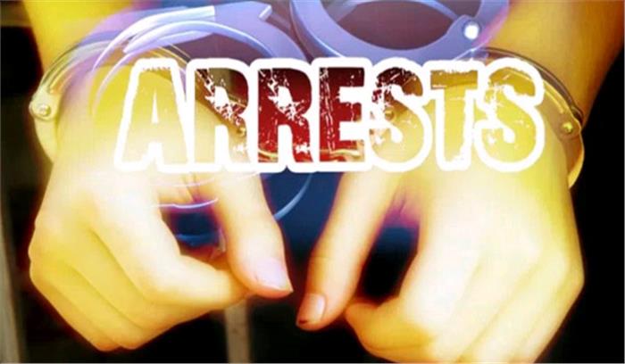 ईडी : पूर्व अधिकारी रिश्वत मामले में गिरफ्तार