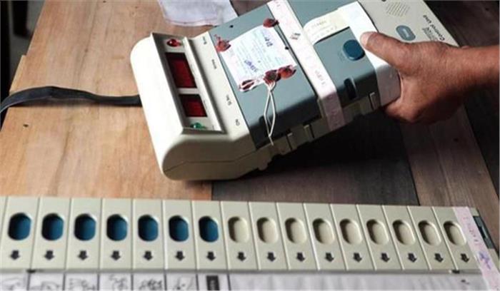 ईवीएम जांच के लिए मशीन निर्माता कंपनी के इंजीनियरों को बुलाने के निर्देश